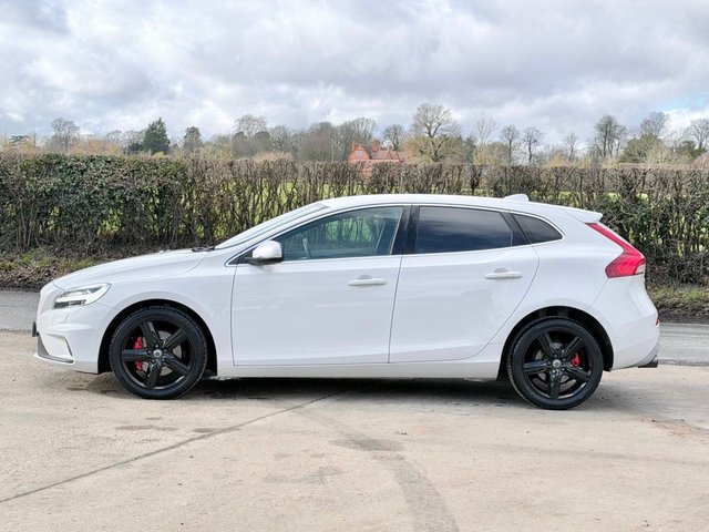 2016 Volvo V40 2L R-Design 5dr - Photo 9