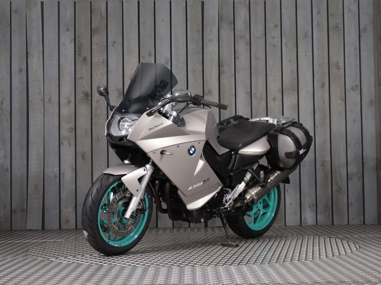 BMW F800ST