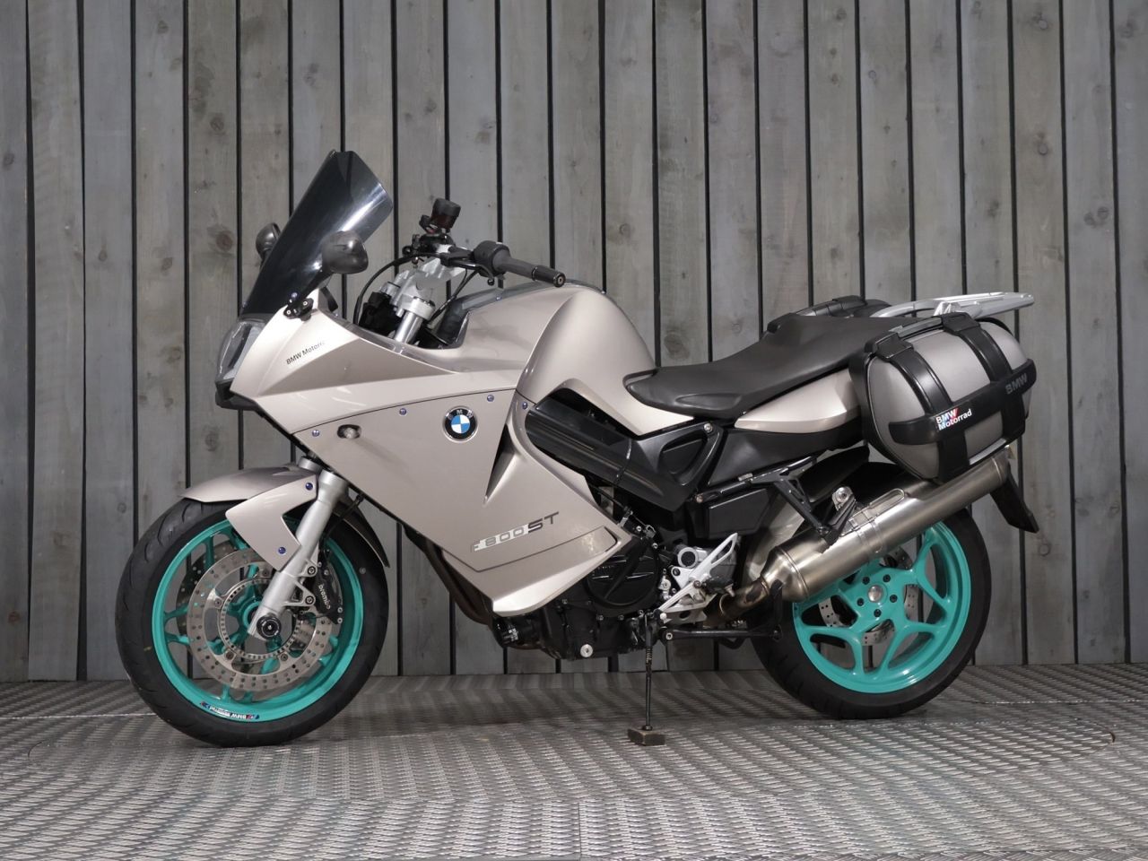 BMW F800ST