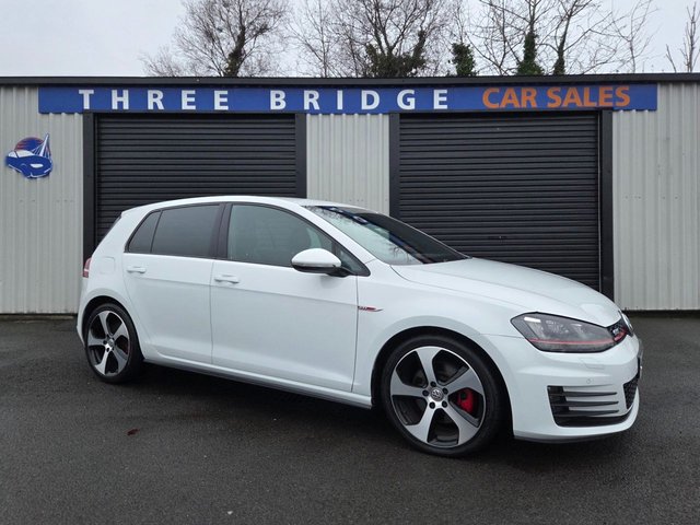 2016 VOLKSWAGEN GOLF