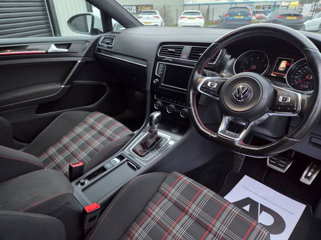 2016 VOLKSWAGEN GOLF - Photo 10