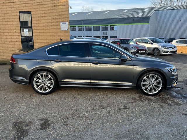 2015 Volkswagen Passat 2L R-Line 4dr - Photo 3