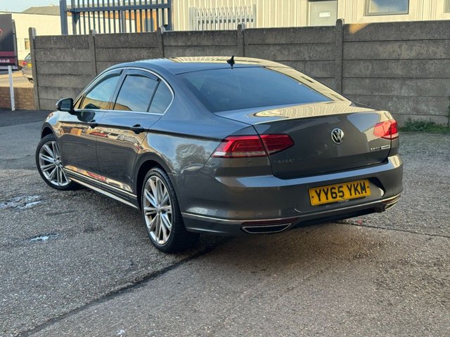 2015 Volkswagen Passat 2L R-Line 4dr - Photo 6