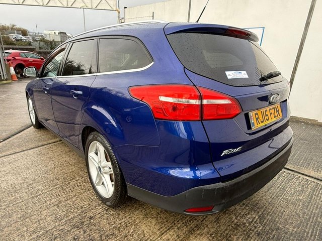 2015 Ford Focus 1.5L Zetec 5dr - Photo 3