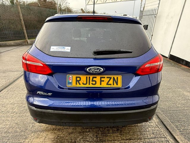 2015 Ford Focus 1.5L Zetec 5dr - Photo 5