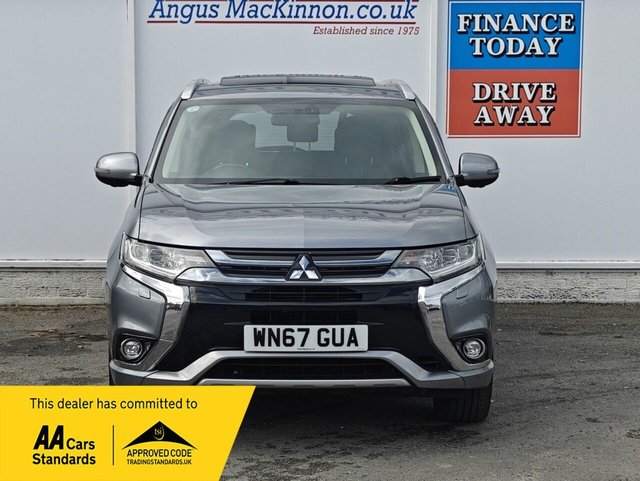 2017 MITSUBISHI OUTLANDER - Photo 4