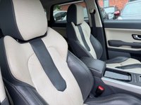 USED 2011 LAND ROVER RANGE ROVER EVOQUE 2.0 Si4 Dynamic SUV 5dr Petrol Auto 4WD Euro 5 (240 ps) Pan Roof & Digital TV