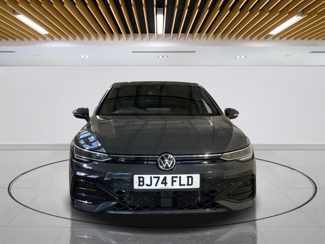 2024 Volkswagen Golf 1.5L R-Line 5dr - Photo 2