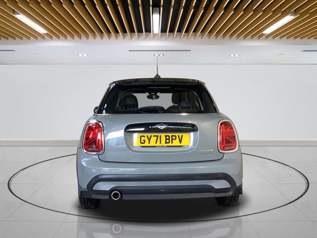 2021 MINI Hatch 1.5L Cooper Classic 5dr - Photo 6