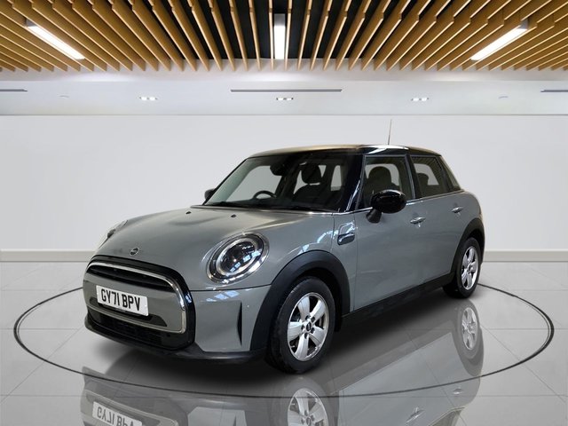2021 MINI Hatch 1.5L Cooper Classic 5dr - Photo 4