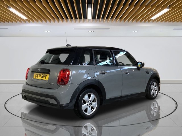 2021 MINI Hatch 1.5L Cooper Classic 5dr - Photo 7