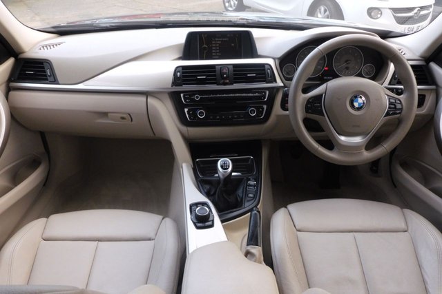 2012 BMW 3 SERIES - Photo 2