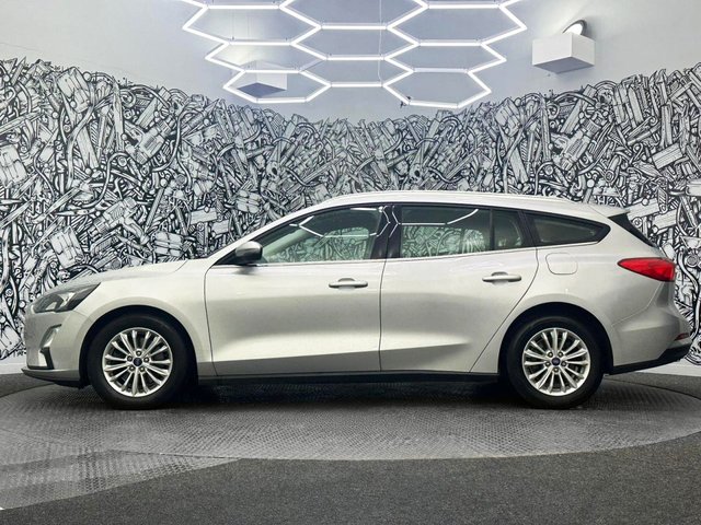 2020 Ford Focus 1L Titanium 5dr - Photo 12