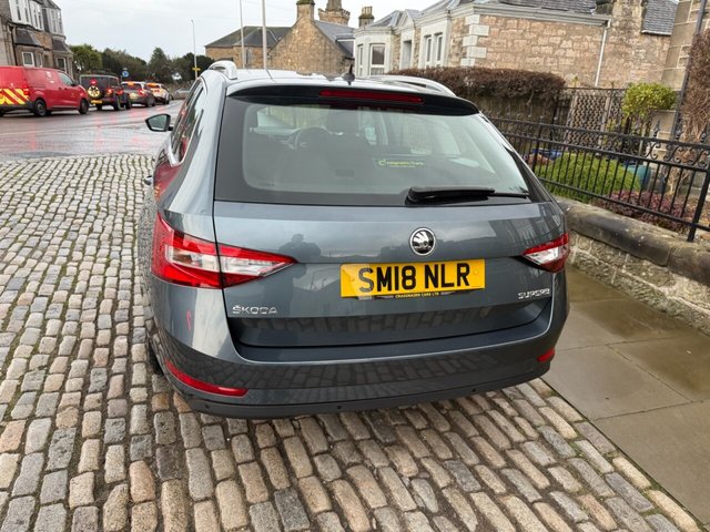 2018 SKODA SUPERB - Photo 8