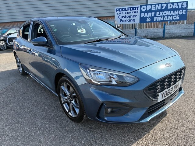 View our Ford Focus 1.0T EcoBoost ST-Line Hatchback 5dr Petrol Manual Euro 6 (s/s) (125 ps)