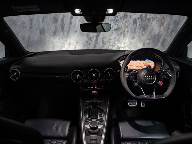 2019 Audi TT RS 2.5L null 3dr - Photo 11