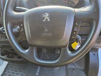 USED 2022 22 PEUGEOT BOXER White 2.2 BlueHDi Euro 6 panel van, 37,600 miles, ULEZ compliant, 6-speed manual, Bluetooth, Cruise Control, DAB Radio. Final price plus VAT @ 20%! The Peugeot Boxer 2.2 BlueHDi 335 S L3 H2 Euro 6 (s/s) 5dr is a reliable and efficient commercial vehicle that boasts a 2.2L Diesel Engine, meeting the stringent Euro 6 emission standards. This 2022 model has had only one owner and has been well-maintained, with a full service history that includes a recent service at 22,229 miles in September 2025. The vehicle's low mileage of 37,600 miles for its age is a testament to its careful use and upkeep. Additionally, the Boxer comes with a 3-month war