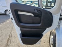USED 2022 22 PEUGEOT BOXER White 2.2 BlueHDi Euro 6 panel van, 37,600 miles, ULEZ compliant, 6-speed manual, Bluetooth, Cruise Control, DAB Radio. Final price plus VAT @ 20%! The Peugeot Boxer 2.2 BlueHDi 335 S L3 H2 Euro 6 (s/s) 5dr is a reliable and efficient commercial vehicle that boasts a 2.2L Diesel Engine, meeting the stringent Euro 6 emission standards. This 2022 model has had only one owner and has been well-maintained, with a full service history that includes a recent service at 22,229 miles in September 2025. The vehicle's low mileage of 37,600 miles for its age is a testament to its careful use and upkeep. Additionally, the Boxer comes with a 3-month war