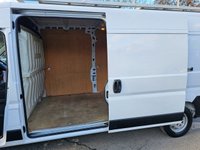 USED 2022 22 PEUGEOT BOXER White 2.2 BlueHDi Euro 6 panel van, 37,600 miles, ULEZ compliant, 6-speed manual, Bluetooth, Cruise Control, DAB Radio. Final price plus VAT @ 20%! The Peugeot Boxer 2.2 BlueHDi 335 S L3 H2 Euro 6 (s/s) 5dr is a reliable and efficient commercial vehicle that boasts a 2.2L Diesel Engine, meeting the stringent Euro 6 emission standards. This 2022 model has had only one owner and has been well-maintained, with a full service history that includes a recent service at 22,229 miles in September 2025. The vehicle's low mileage of 37,600 miles for its age is a testament to its careful use and upkeep. Additionally, the Boxer comes with a 3-month war