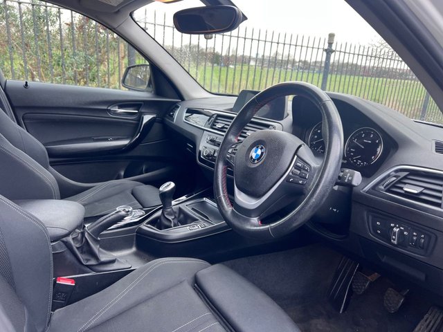 2019 BMW 1 Series 2L Sport 5dr - Photo 2