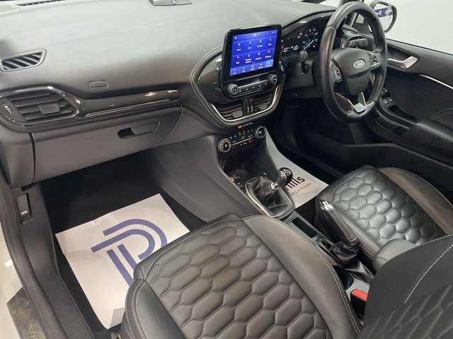 2020 FORD FIESTA - Photo 5