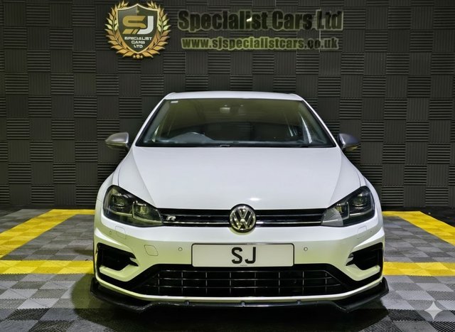 2018 VOLKSWAGEN GOLF - Photo 2