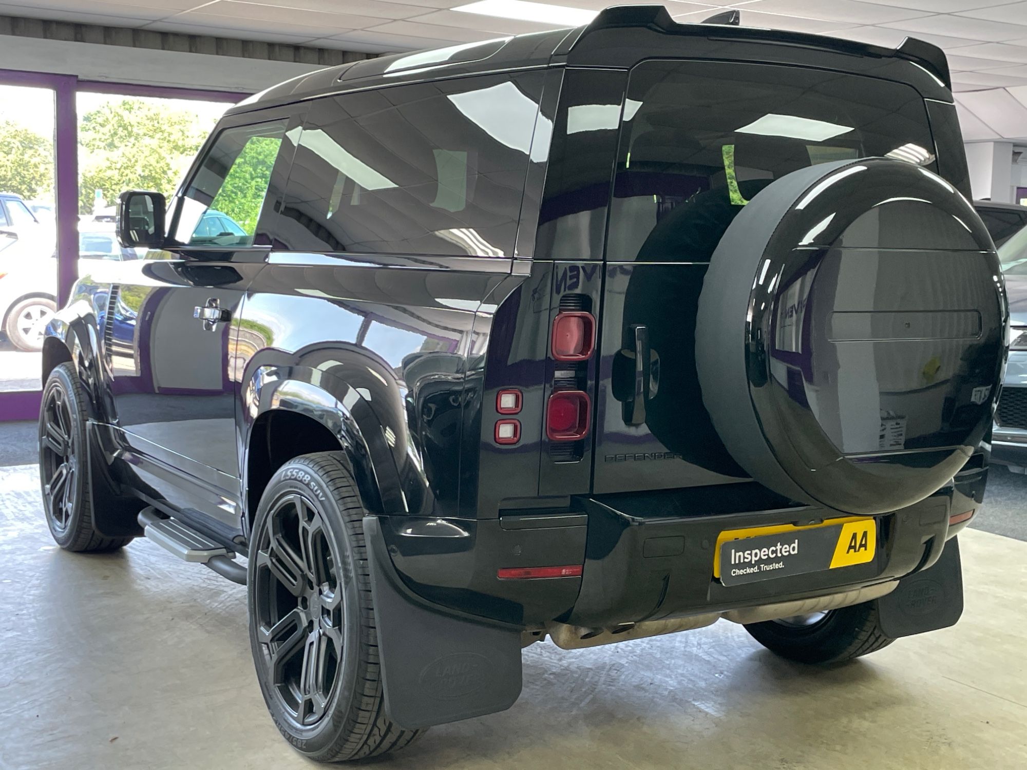 USED 2021 21 LAND ROVER DEFENDER 3.0 D250 MHEV SE SUV 3dr Diesel Auto 4WD Euro 6 (s/s) (250 ps) 