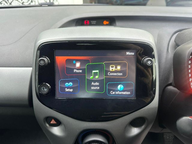 2021 Toyota Aygo 1L X-Play 5dr - Photo 4