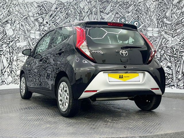 2021 Toyota Aygo 1L X-Play 5dr - Photo 6