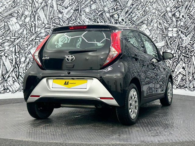 2021 Toyota Aygo 1L X-Play 5dr - Photo 7