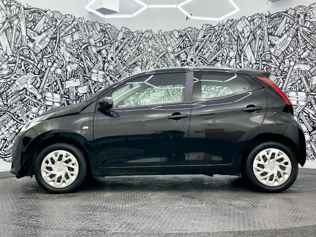 2021 Toyota Aygo 1L X-Play 5dr - Photo 10