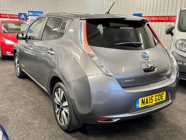 2015 NISSAN LEAF 24kWh Tekna Hatchback 5dr Electric Auto (107 bhp) - Photo 4