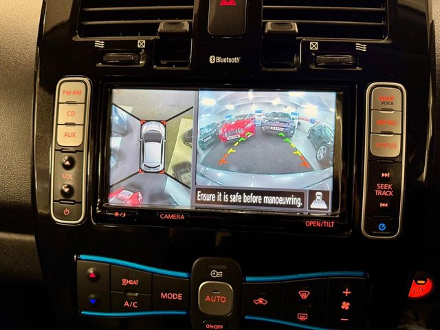 2015 NISSAN LEAF 24kWh Tekna Hatchback 5dr Electric Auto (107 bhp) - Photo 9