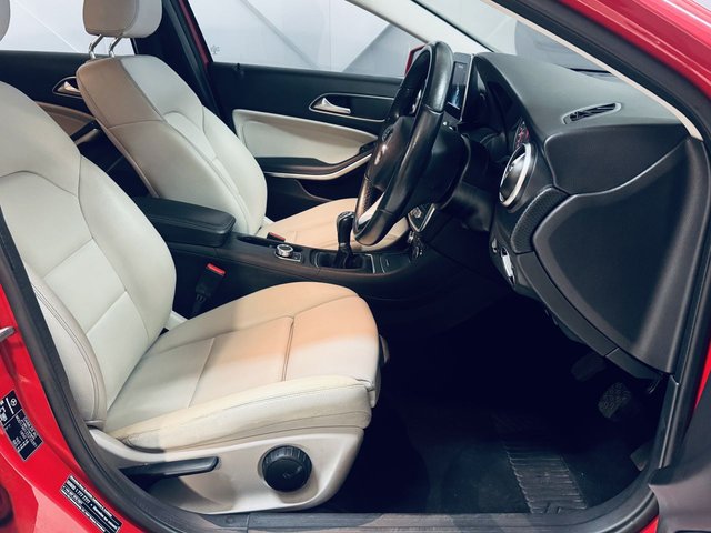 2017 MERCEDES-BENZ A-CLASS 1.5 A180d SE (Executive) Hatchback 5dr Diesel Manual Euro 6 (s/s) (109 ps) - Photo 10