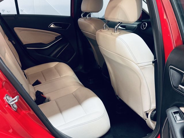 2017 MERCEDES-BENZ A-CLASS 1.5 A180d SE (Executive) Hatchback 5dr Diesel Manual Euro 6 (s/s) (109 ps) - Photo 9