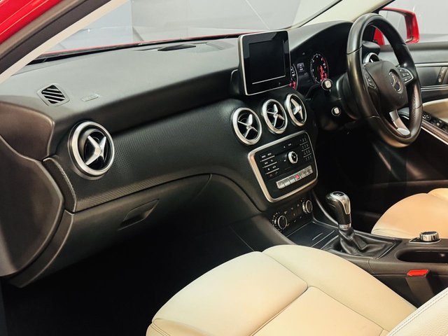 2017 MERCEDES-BENZ A-CLASS 1.5 A180d SE (Executive) Hatchback 5dr Diesel Manual Euro 6 (s/s) (109 ps) - Photo 7