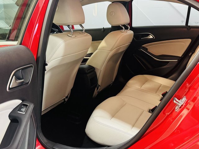 2017 MERCEDES-BENZ A-CLASS 1.5 A180d SE (Executive) Hatchback 5dr Diesel Manual Euro 6 (s/s) (109 ps) - Photo 8