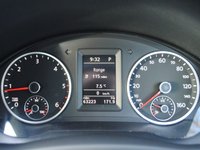 USED 2010 10 VOLKSWAGEN TIGUAN 2.0 TDI SE SUV 5dr Diesel Auto 4WD Euro 5 (140 ps) www.suffolkcarcentre.co.uk - Located at Ilketshall