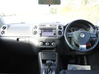USED 2010 10 VOLKSWAGEN TIGUAN 2.0 TDI SE SUV 5dr Diesel Auto 4WD Euro 5 (140 ps) www.suffolkcarcentre.co.uk - Located at Ilketshall
