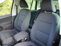 USED 2010 10 VOLKSWAGEN TIGUAN 2.0 TDI SE SUV 5dr Diesel Auto 4WD Euro 5 (140 ps) www.suffolkcarcentre.co.uk - Located at Ilketshall