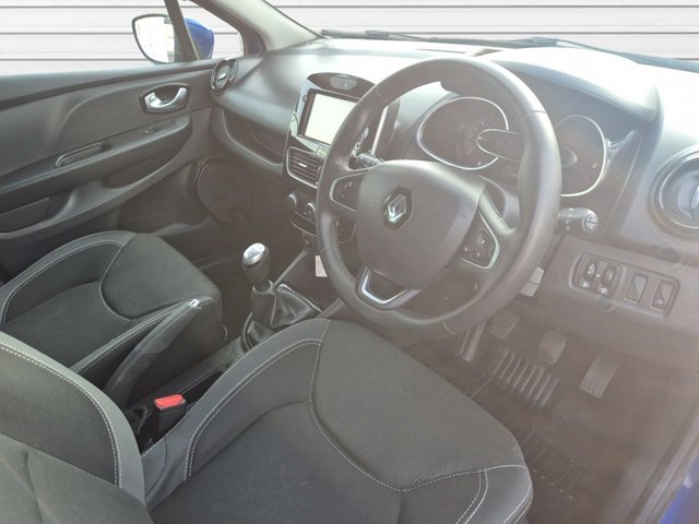 2018 Renault Clio 0.9L Iconic 5dr - Photo 12