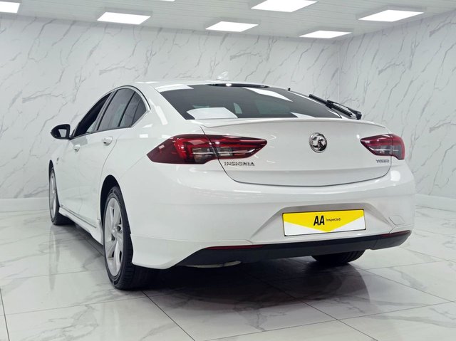 2017 Vauxhall Insignia 1.5L SRI Vx Line Nav 5dr - Photo 10