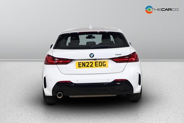 2022 BMW 1 Series - Photo 8