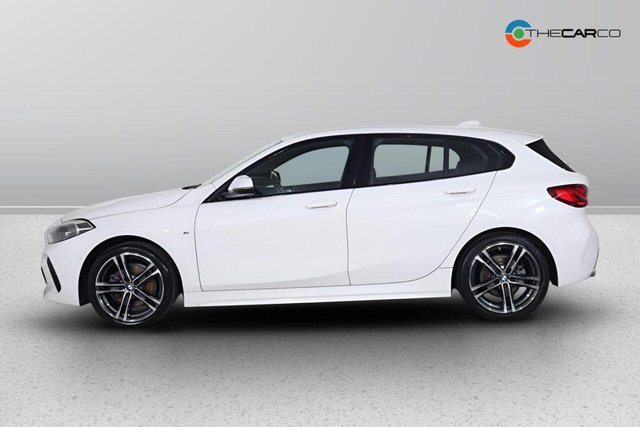 2022 BMW 1 Series - Photo 6