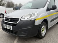 USED 2019 19 PEUGEOT PARTNER 1.6 BlueHDi 854 SE Panel Van 5dr Diesel Manual L1 (112 g/km, 97.64 bhp) This 2019 Peugeot Partner presents an exceptional ownership proposition with its remarkably low mileage of just 40,896 miles, a testament to its careful use by its single owner.  This SE L1 5dr model, powered by a 1.6L BlueHDi diesel engine producing 98 bhp, is a Euro 6 compliant vehicle, ensuring it meets modern emissions standards.  Its efficient design is further highlighted by an impressive fuel economy of up to 66 mpg, making it a cost effective choice for everyday use.