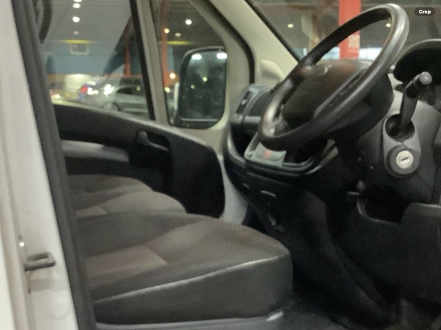 2023 Peugeot Boxer 2.2L Professional 5dr - Photo 5