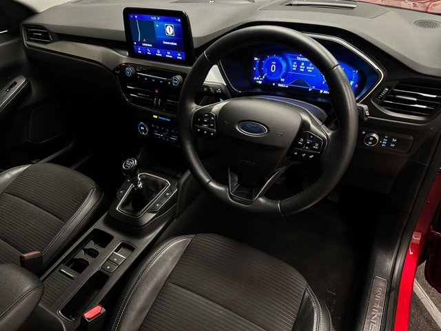 2021 FORD KUGA - Photo 4