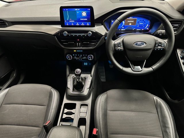 2021 FORD KUGA - Photo 5