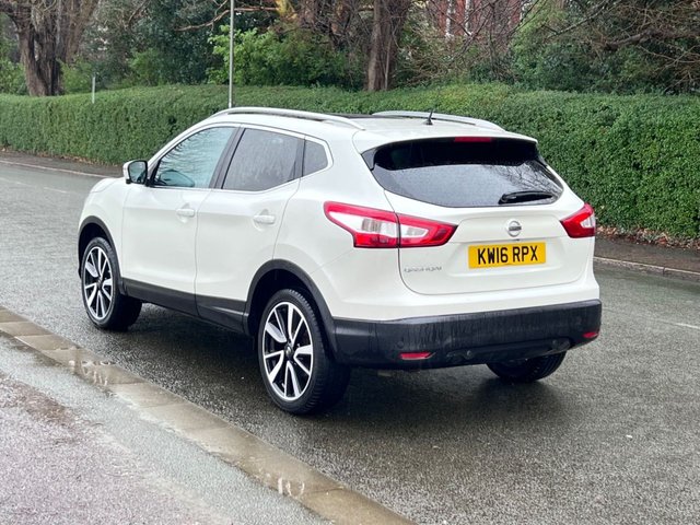2016 Nissan Qashqai 1.6L Tekna 5dr - Photo 9