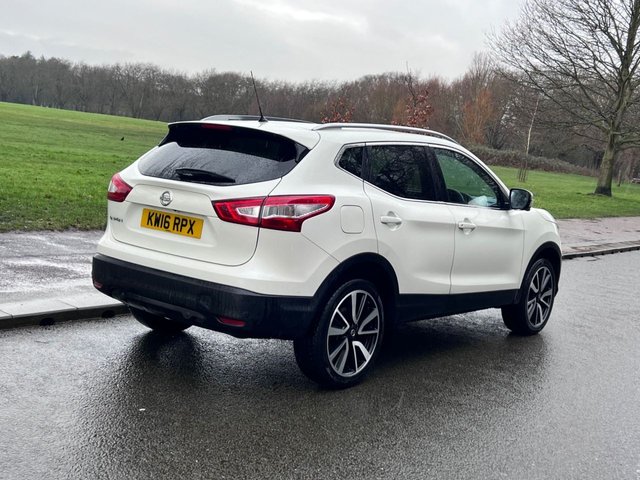 2016 Nissan Qashqai 1.6L Tekna 5dr - Photo 6